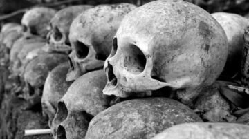 Co się dzieje z ciałem po śmierci – fizjologia końca życia