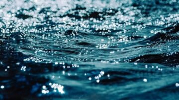 Woda utleniona – niepozorna substancja o zaskakujących właściwościach