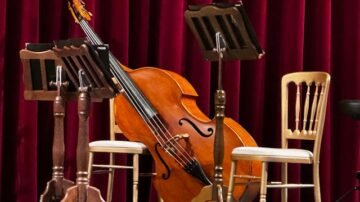 Barbara Tomkowiak – kim jest znana artystka kabaretowa z Formacji Chatelet?