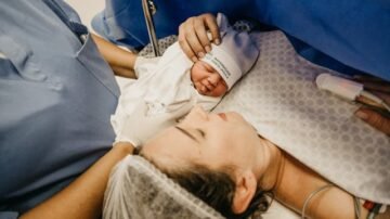 Nowe zasady opieki okołoporodowej – większy dostęp do znieczuleń i lepsze wsparcie dla kobiet