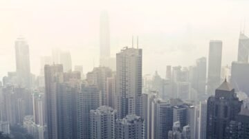 Smog dusi Polskę. Coraz więcej osób boi się oddychać własnym powietrzem